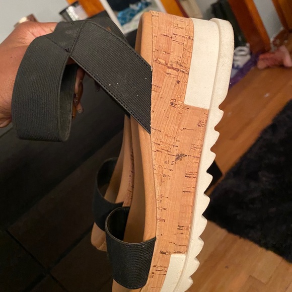 Steve Madden sandals - Picture 3 of 7